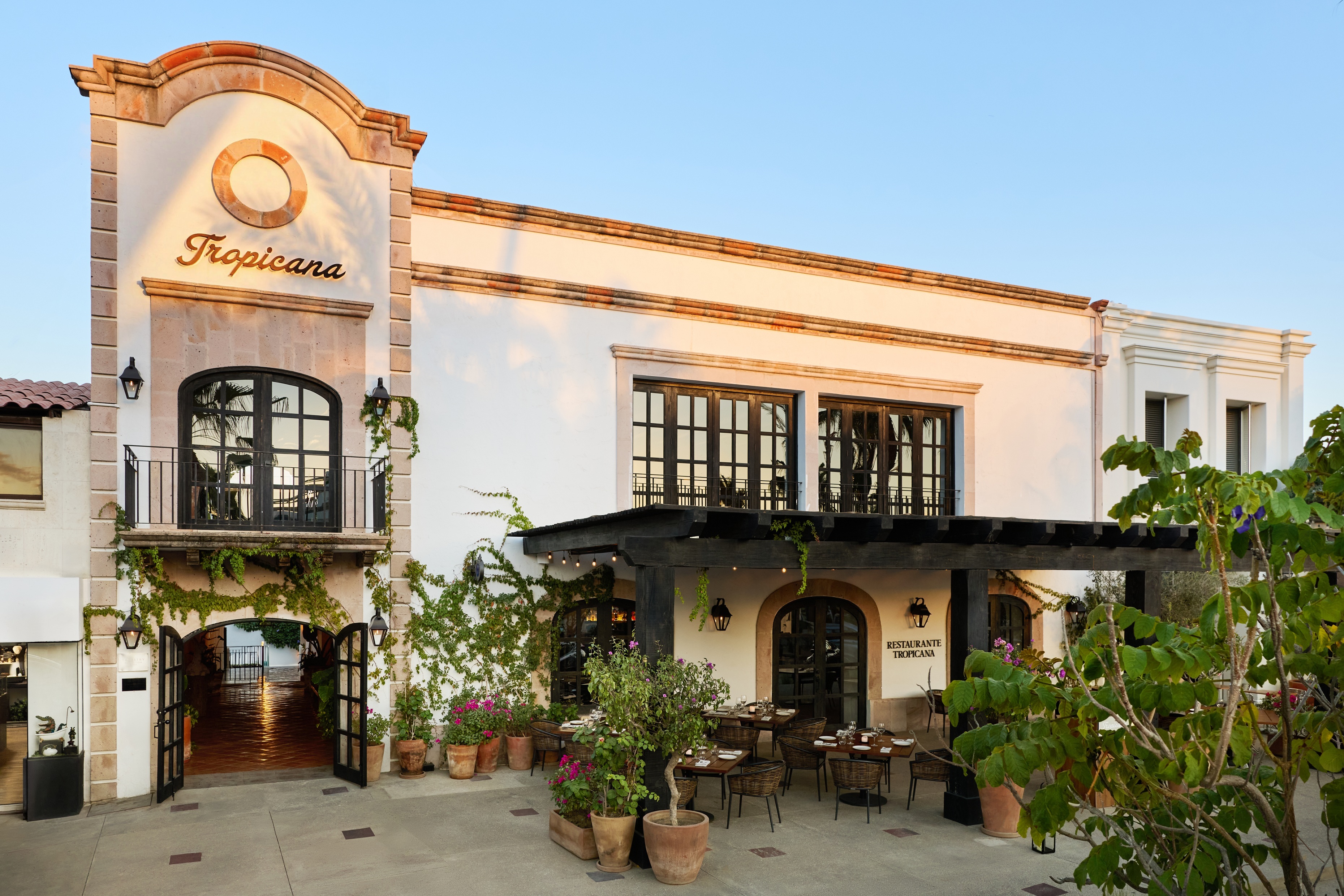 Tropicana Los Cabos, Tapestry Collection by Hilton